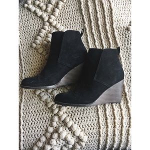 Target Wedge Booties